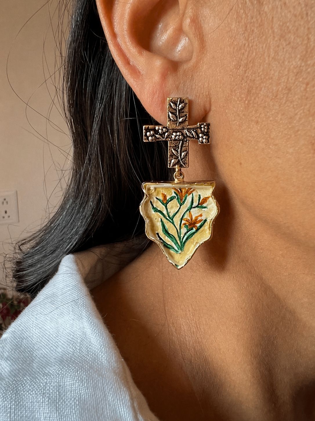 NAQASHE EARRINGS