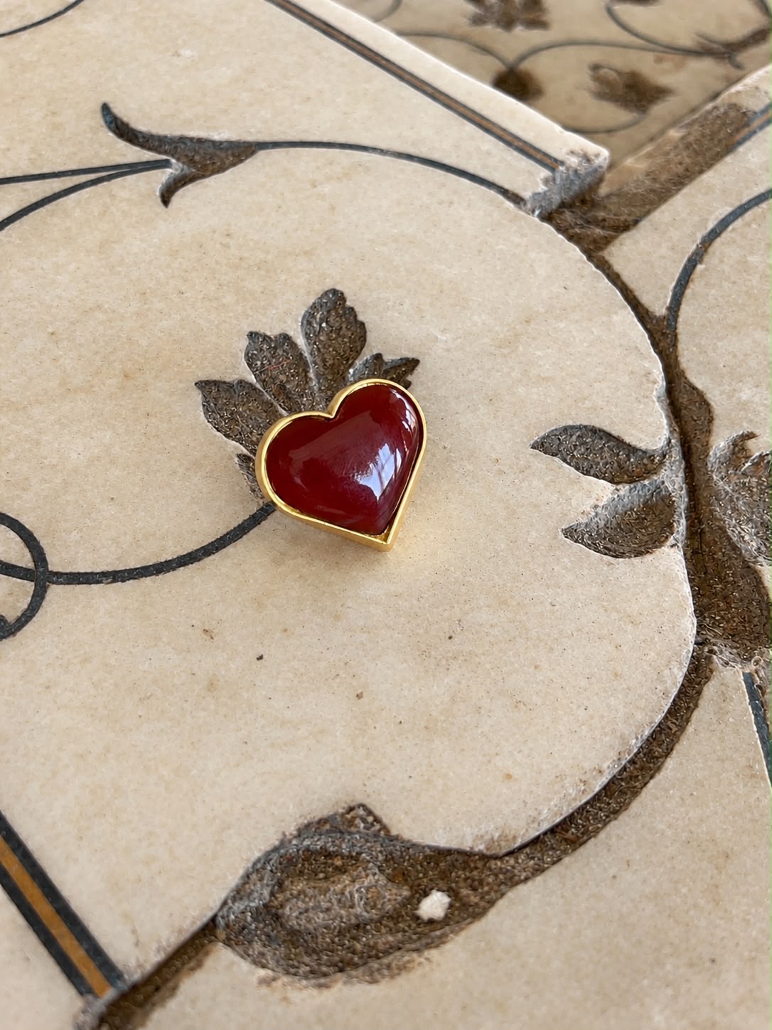 HEART RING